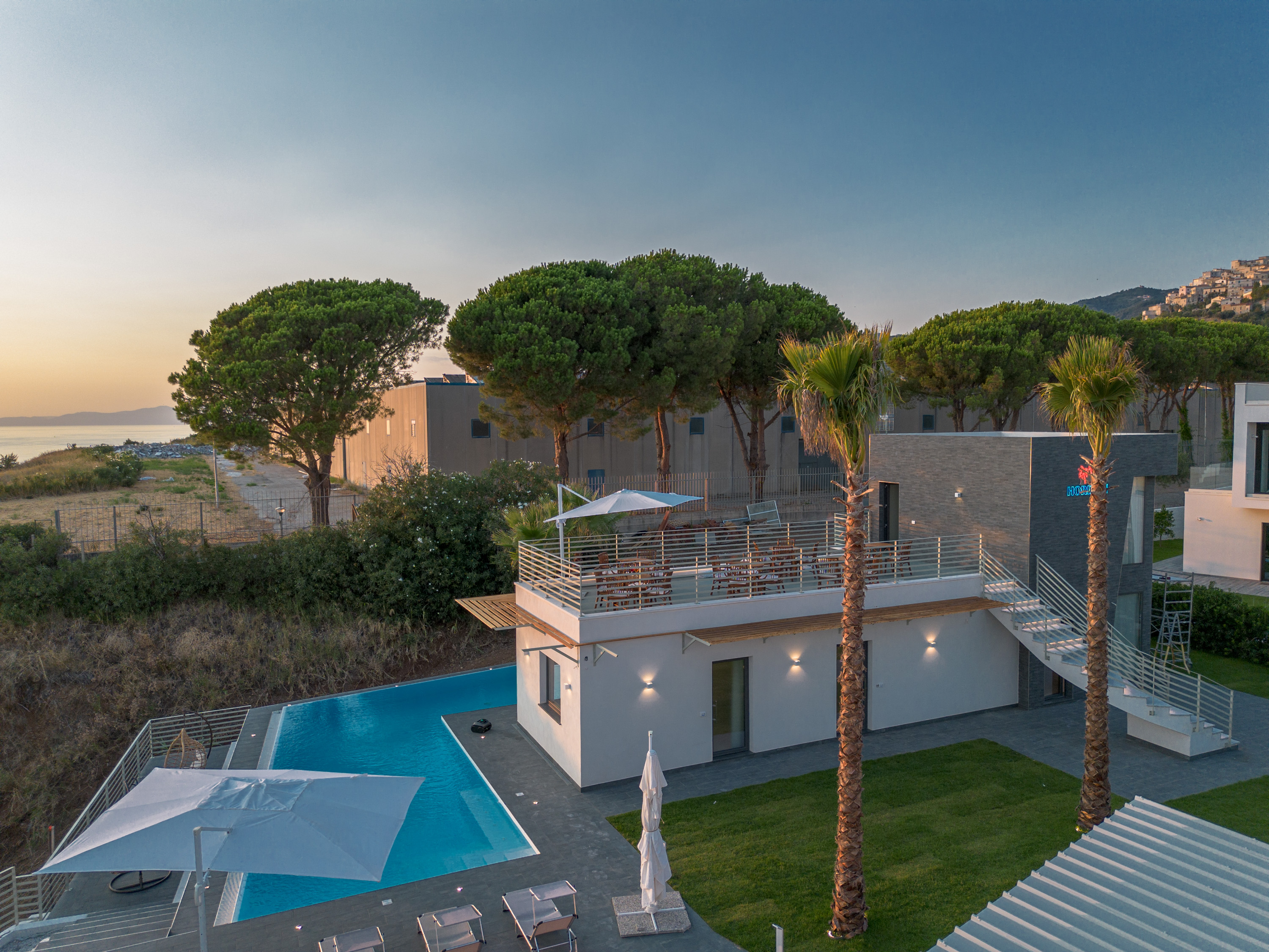 Horizon B&B Vista Piscina e Struttura