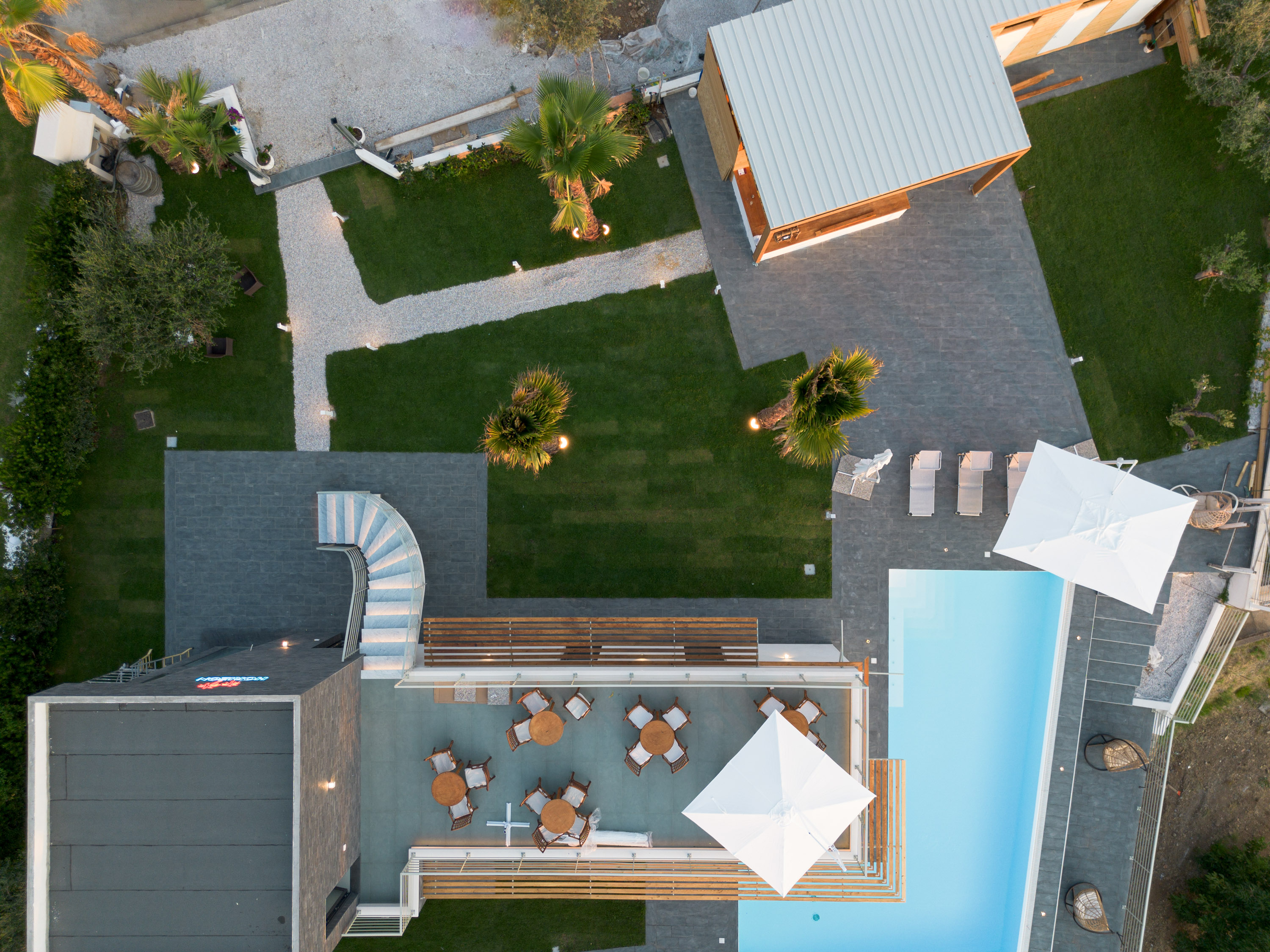Vista Terrazza e Piscina dall'Alto